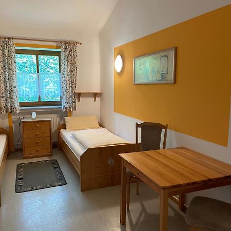 Krug'S Family Hostel Und Restaurant Weilheim in Oberbayern Luaran gambar