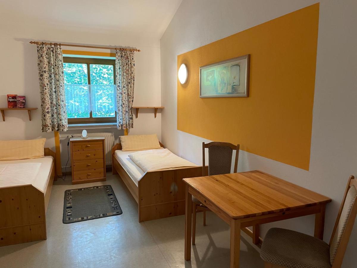 Krug'S Family Hostel Und Restaurant Weilheim in Oberbayern Luaran gambar